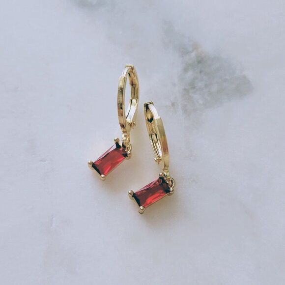 5/$25 Gold Tone Red Rhinestone Huggies - Picture 1 of 8